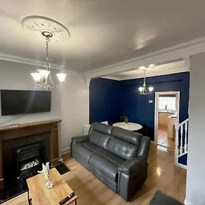Beautiful 2 Bed House Near Centre - 5g Wifi Holiday home Kingston upon Hull